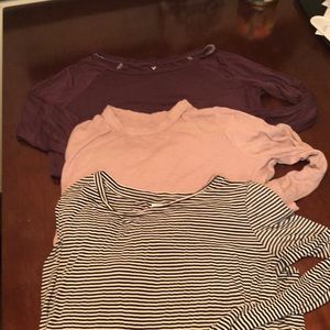 Long sleeve tee lot